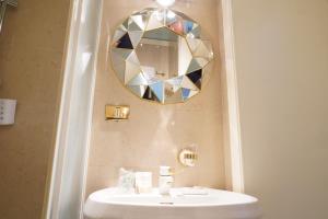 Kylpyhuone majoituspaikassa Rosita Luxury Apartments