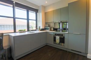 Watford Apartments Century House, Self Contained Units