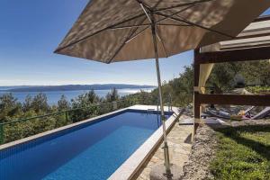 Bazén v ubytovaní Holiday home Vista Mare alebo v jeho blízkosti