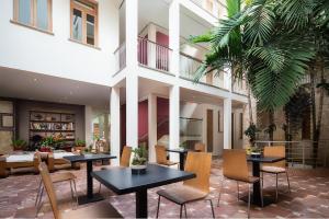 Posezení v ubytování Billini Hotel, Historic Luxury