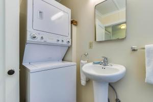 Bagno di 2nd Tee at Neskowin Village