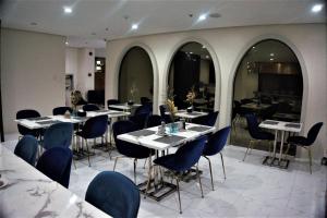 Restaurace v ubytování CREVICE HOTEL