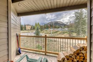 a balcony with a view of a mountain at Treehouse 206F in Silverthorne