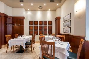 A seating area at Hotel Conradi