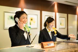 Персонал Hotel Nikko Kansai Airport - 3 mins walk to the airport