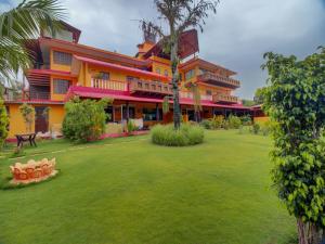 Gallery image of La Papa Resort in Morjim