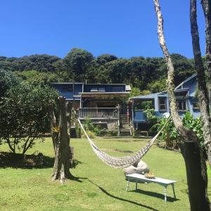 Сад в Waiheke Island Guesthouse