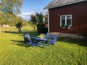 Aed väljaspool majutusasutust Grindstugan på Fyrås Gård