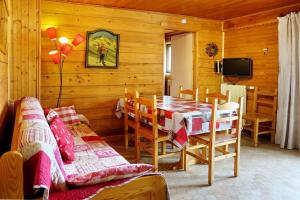 Et tv og/eller underholdning på chalet la Louvière