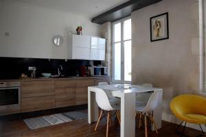 Dapur atau dapur kecil di Fouras Centre - Meublé Tourisme Classé 3 étoiles