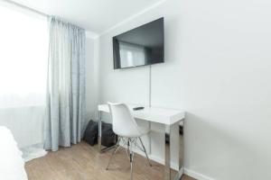 TV a/nebo společenská místnost v ubytování PARIS · CHILLINGHOUSE # 5, 3 Min. vom ICE, NETFLIX, Garten