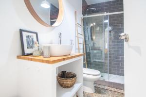 Łazienka w obiekcie Apartamentos Las Musas de Cadiz