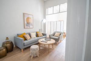 Część wypoczynkowa w obiekcie Apartamentos Las Musas de Cadiz