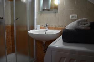 Kúpeľňa v ubytovaní Apartment Duerose + 20 fotografií