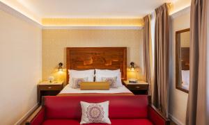 Letto o letti in una camera di YMCA Three Arches Hotel