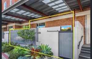 Mynd úr myndasafni af Luxury 3 brm 2 bath Woolstore apt with Courtyard í Brisbane