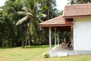 Zahrada ubytování Ambarella Lodge - Katunayake