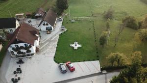 Pohľad z vtáčej perspektívy na ubytovanie House Pox