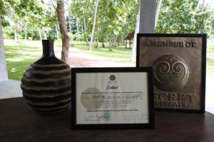 Certifikát, hodnocení, plakát nebo jiný dokument vystavený v ubytování Ambarella Lodge - Katunayake