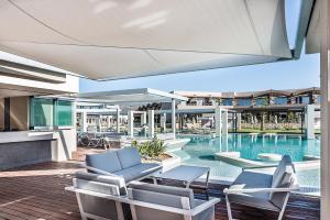 Bazén v ubytovaní Euphoria Resort - All Inclusive alebo v jeho blízkosti