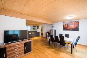 Gallery image of Beaulac Penthouse in Brienz