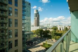 Výhľad na mesto Varšava alebo výhľad na mesto priamo z apartmánového hotela