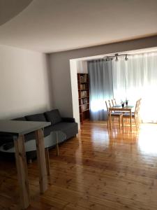 Posedenie v ubytovaní Apartament przy zoo