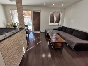 Foto dalla galleria di Apartment J&D a Dunajská Streda