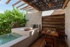 Bazén v ubytování Hotel Ma'xanab Tulum nebo v jeho okolí