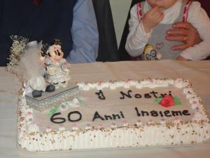 Una torta di compleanno che dice che devo diventare pazzo di Casale l'Antico Carro a Cortona