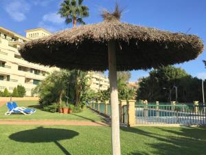Vonkajšia záhrada v ubytovaní Judith Apartment-Lovely duplex in Benalmadena