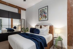 Mynd úr myndasafni af Luxury 3 brm 2 bath Woolstore apt with Courtyard í Brisbane