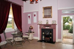 Планировка Must Love Dogs B&B & Self Contained Cottage