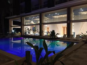 Sundlaugin á Solea Palm Resort Mactan eða í nágrenninu