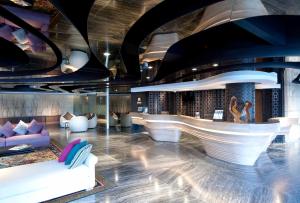 Galeriebild der Unterkunft Ramada by Wyndham Bali Sunset Road Kuta in Kuta