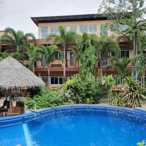 Silver Sands Resort - Koh Tao tesisinde veya buraya yakın yüzme havuzu