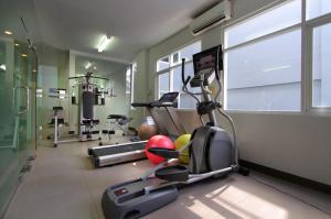 The fitness centre and/or fitness facilities at b Hotel Bali & Spa