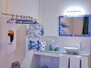 Ένα μπάνιο στο TheSpot +70 φωτογραφίες