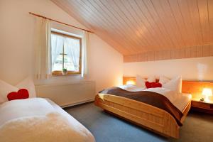 Säng eller sängar i ett rum på Appartements Spieljoch by Unterlercher