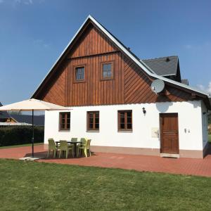 Budova, kde se vila nachází