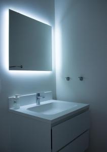 Bathroom sa Smartflats - EU Commission