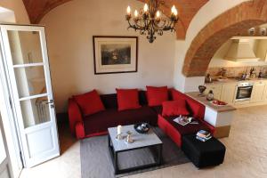 A kitchen or kitchenette at Piccolo Borgo Gagnoni