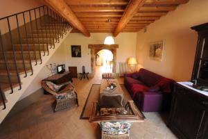 A seating area at Piccolo Borgo Gagnoni