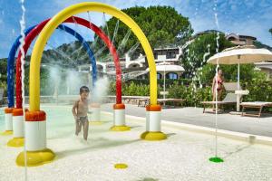 Гости Hotel Abi d'Oru