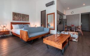 Posezení v ubytování BEE Suites Santa Ana