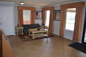 Gallery image of Hill Country Inn and Suite in Copperas Cove