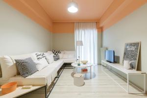 elegant coral apartment