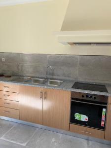 Η κουζίνα ή μικρή κουζίνα στο Casa da Fonte