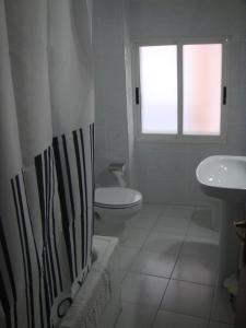 Koupelna v ubytování Hotel Abrego Reinosa