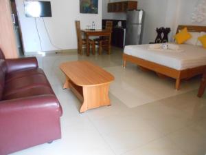 Posezení v ubytování Shanith Guesthouse Negombo